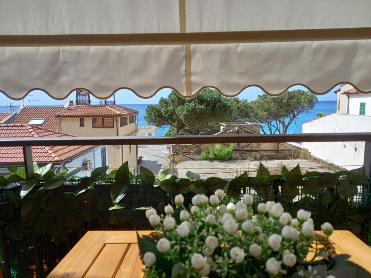 Il Veliero Lägenhet Scilla Exteriör bild